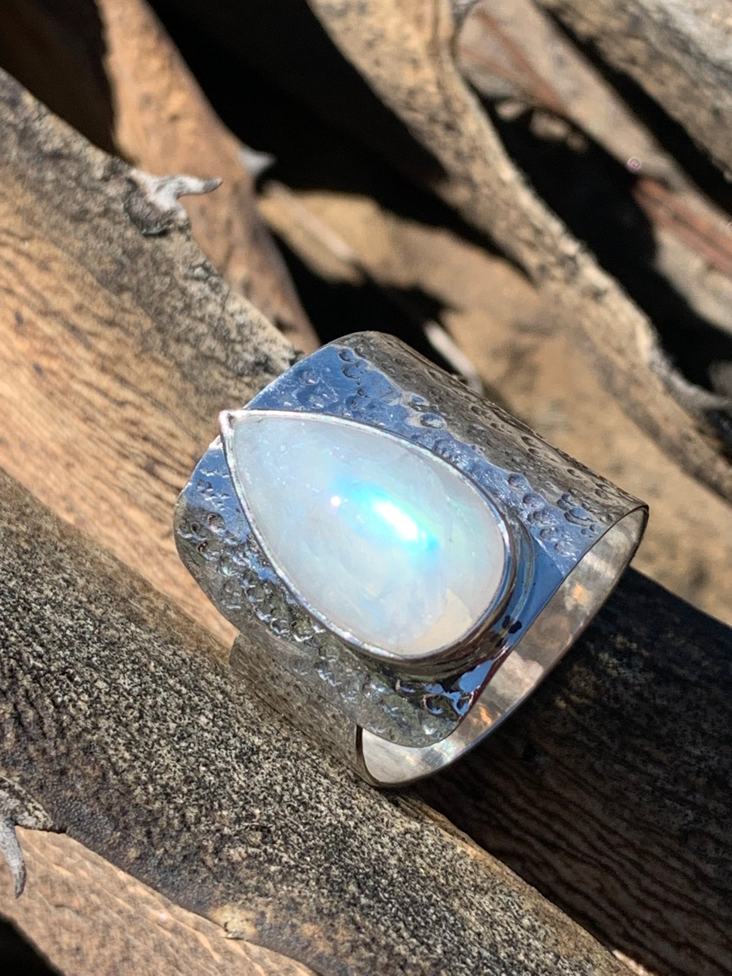 Adjustable moonstone ring