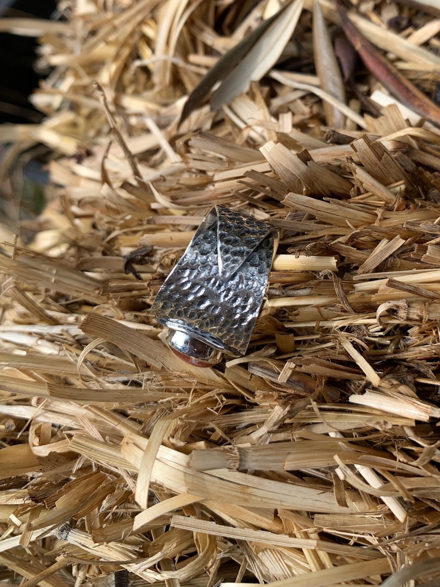 Adjustable sunstone ring