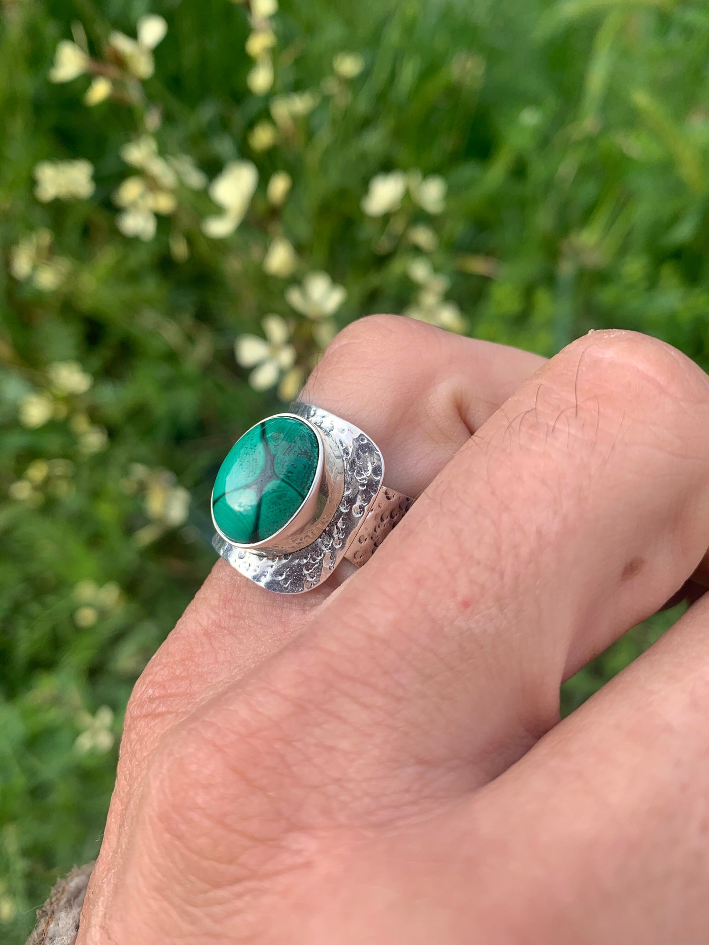 Adjustable malachite ring