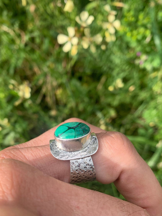 Adjustable malachite ring